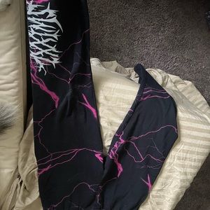 Size Medium Street Wear Swixxz Black and Pink SweatPants LIKE NEW!